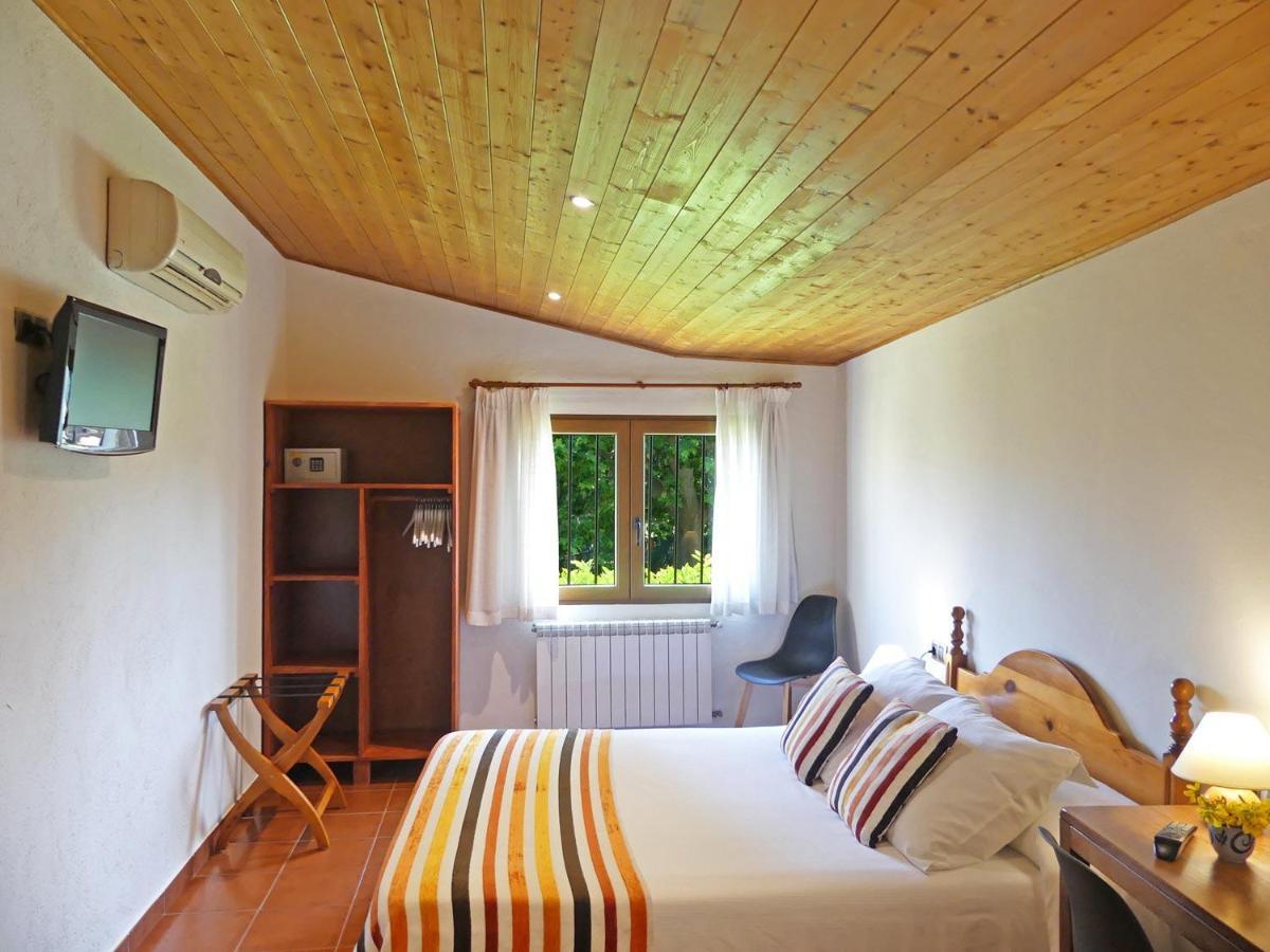 Hotel & Golf Ca La Caputxeta กัสเตโย เดมปูเรียส ภายนอก รูปภาพ