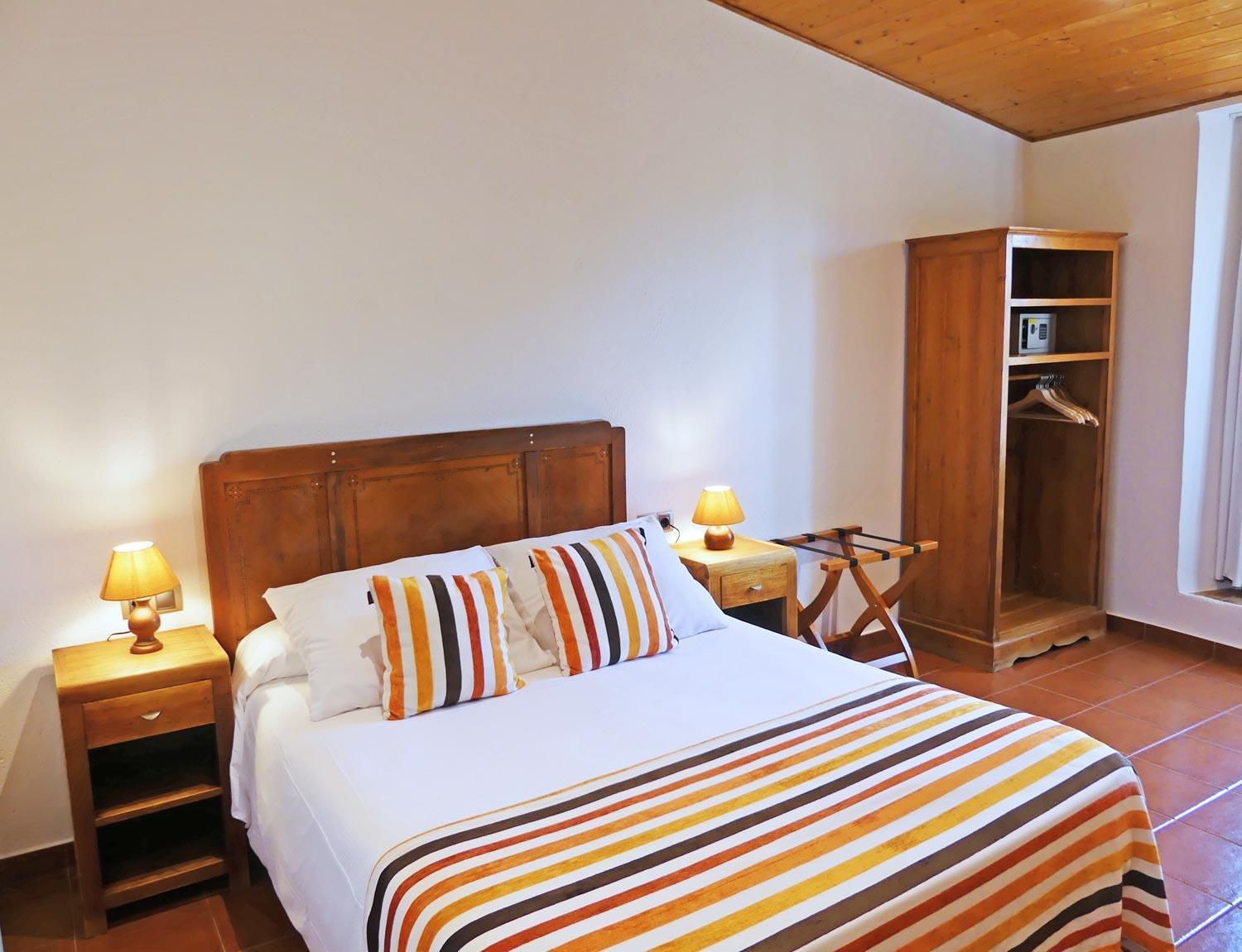 Hotel & Golf Ca La Caputxeta กัสเตโย เดมปูเรียส ภายนอก รูปภาพ