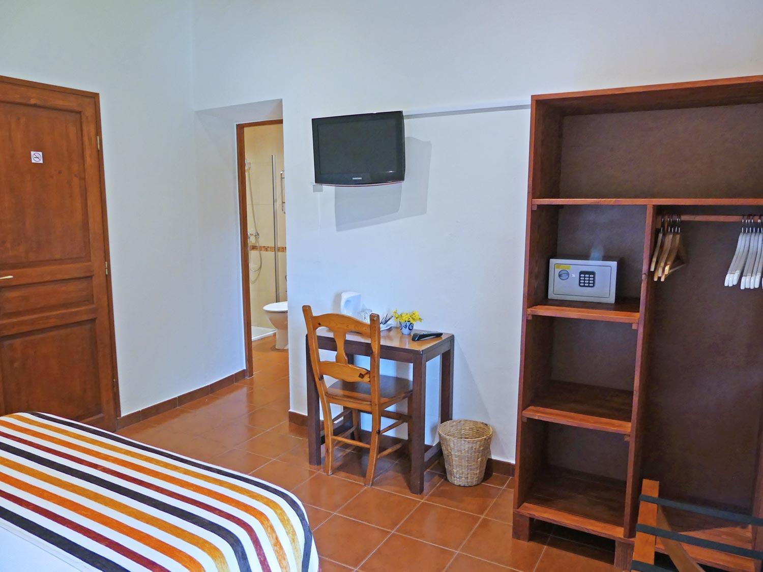 Hotel & Golf Ca La Caputxeta กัสเตโย เดมปูเรียส ภายนอก รูปภาพ