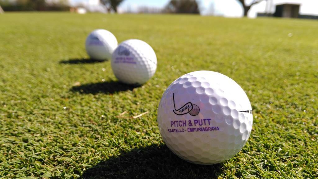 Hotel & Golf Ca La Caputxeta กัสเตโย เดมปูเรียส ภายนอก รูปภาพ