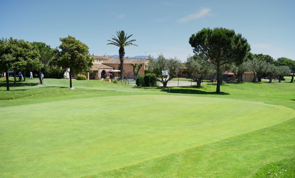 Hotel & Golf Ca La Caputxeta กัสเตโย เดมปูเรียส ภายนอก รูปภาพ
